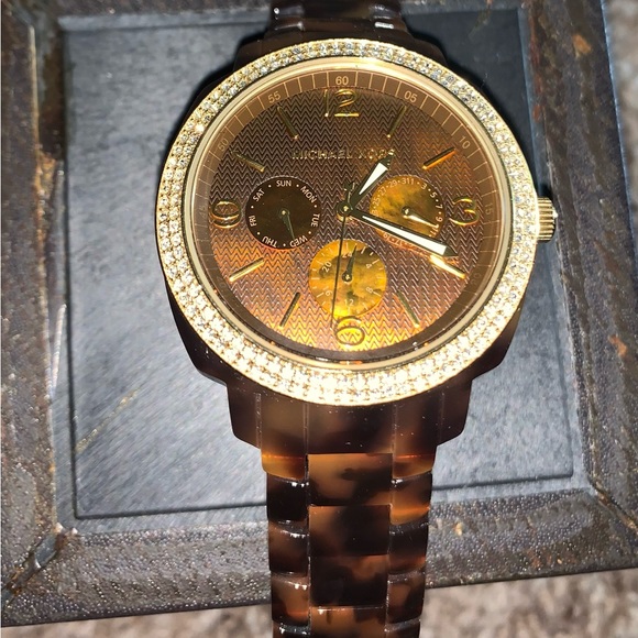 Michael Kors Everest Chronograph Tortoise Ladies Watch - Picture 2 of 5